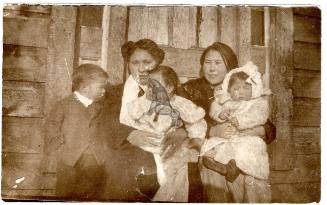 Old Massett - Women and Children